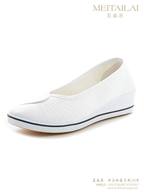 白色帆布护士鞋